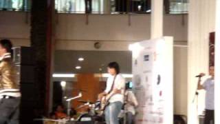 Download lagu Jujur Aku Tak Sanggup (live) mp3 Download lagu Jujur Aku Tak Sanggup (live) mp3