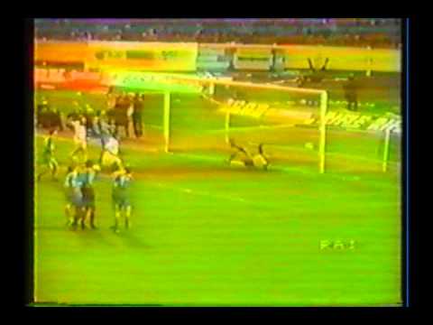 1983 (April 20) Widzew Lodz (Poland) 2-Juventus (Italy) 2 (Champions Cup).avi
