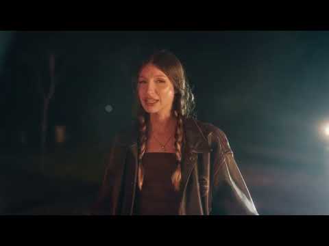 Yami Safdie & L-Gante: No llores (Video Oficial) Me voy, tengo un camino largo