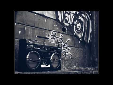 Sebo ft. Militarna Fonia - Muzyka mi tłumaczy