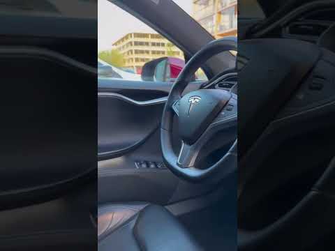 Tesla Model S, 85 kWh, hečbekas