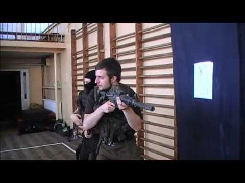 Warsztaty Taktyczne - czarna taktyka, postawy strzeleckie, szyki taktyczne, czyszczenie pomieszczeń