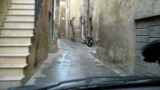 preview picture of video 'Driving through Pitigliano in Italy'