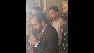 الآن: من أمام حفرة مجزرة #التضامن وكلمة للشعب السوري وذوي الشهداء، بعد إلقاء القبض على أمجد يوسف.