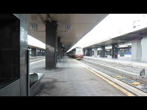 E656.018 in partenza con l' IC 551 Roma Termini - Reggio Calabria Centrale