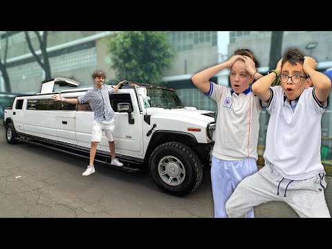 RECOJO A MIS VECINOS DE SU ESCUELA EN UNA LIMUSINA!