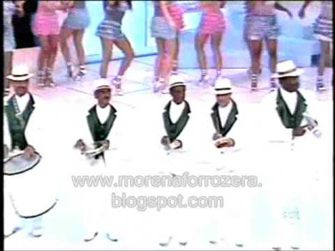 Velha Guarda da Mangueira e Alcione no Programa da Hebe, 2000.