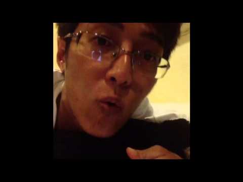 ไม่ D3 แรงแคลเซียม เธอยื่นผู้ชายในเสื้อผ้า