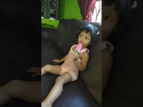 Mikhayla octavia minum ice cream