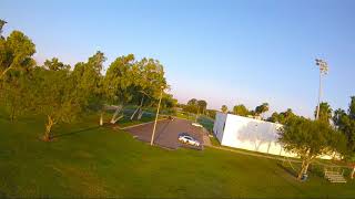 Follow the sun - Caroline Pennell