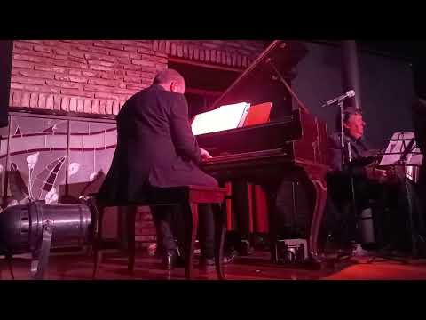 Nueve de julio en vivo. Juan Lazaroff -Piano- y Enrique Gómez -Bandonéon- 