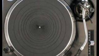 Fun 4 Two Featuring Larenzo 'Dominator' Nash - Standing On Top (Extended 2001 Mix)