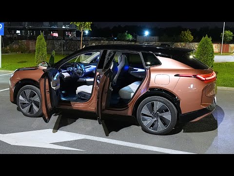 Lynk&Co 08 2026 Night Lights Review