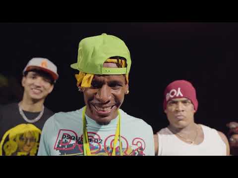 Moises Barias ft Tatuaje,Triple Bobo,Mellitos Privity,Pinta Blon,aztozy - Feliz Navidad