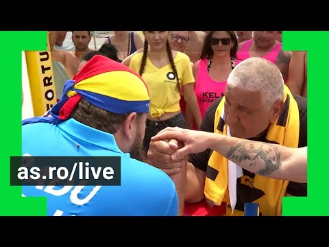 Rică Răducanu şi Radu Valahu au făcut "valuri" la mare