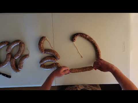 How to Twist Off Sausage Links