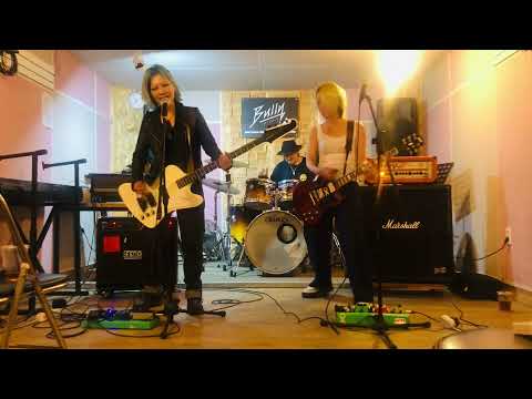 THE PUNK DRUNK LOVE - Red sunset beach (Rumkicks cover)