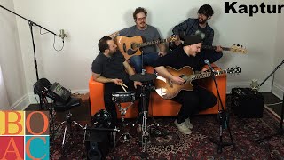 Band on a Couch - Kaptur
