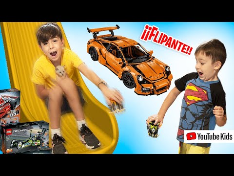 CARRERAS de COCHES ¡¡EN EL TOBOGAN DE CARTÓN!! con COCHES  LEGO
