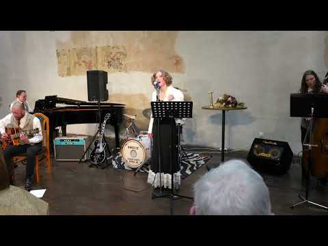 Amelie & The Good Boys Band JK - From The Start