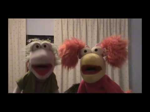 Mokey and Red sing Friends Don't