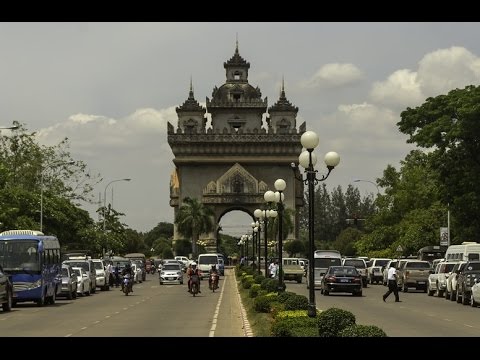 Walking in Vientiane, Laos 2017