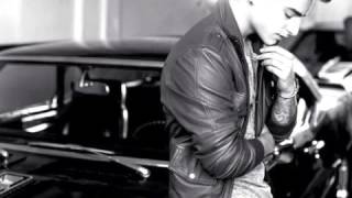 Maluma ft Leslie Grace - Tengo Un Amor