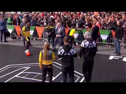 Dutch King gets Panna from Touzani during Kingsday 2023