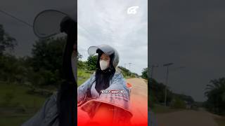 Download lagu Perempuan ini naik motor dari kalimantan barat ke bali⁉️😱 #short #faktamenarik mp3