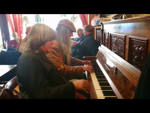 "Boogie Session, RIP Manne Chicago" - Axel Zwingenberger und Thomas Piano Schulze (2018, live)