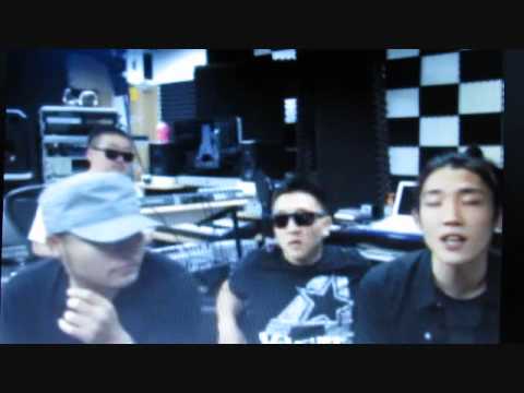 Aziatix Ustream Live 110729 Screen caps