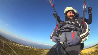 preview picture of video 'vuelo tándem con parapente en Ager'