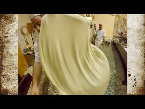 A long evening with lots pizzate with the world's fastest pizza maker