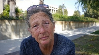 Video: Catherine, Glendale, homeless for 16 years due to marital difficulties - Invisible People