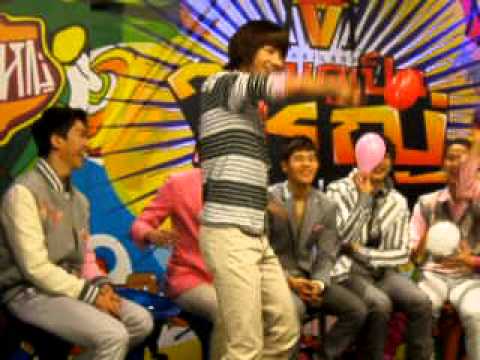 110405 ZE:A - Hyungshik Cute Boy @ Channel [v] Thailand