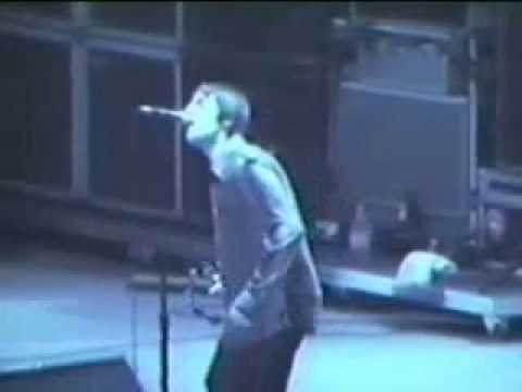 oasis - chicago 98 - supersonic (awesome intro).mp4