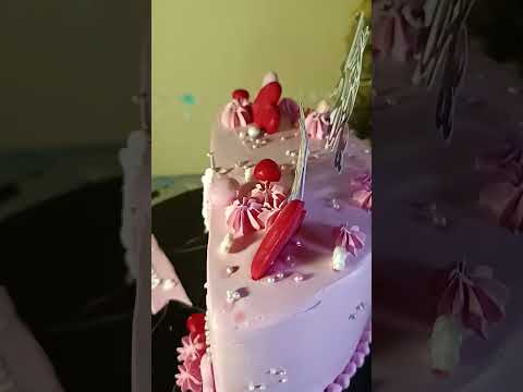 6months birthday cake by me#cakedecorating #homebaker