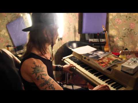 Alcaline, les Coulisses : Making-of de Shaka Ponk