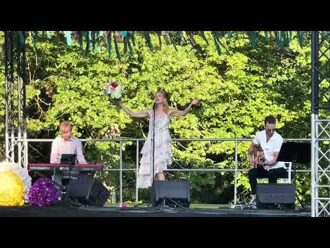 2025.gada 20.jūlijā Jaunmoku pils. Ances Krauzes un domubiedru koncerts. Rasa.