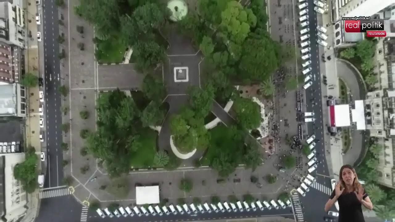 Alberto Fernández firmó convenios y entregó patrulleros en Tucumán