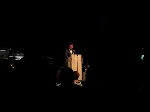 Abirede 2019 | Schüler ruft zu unkonventionellem Leben auf