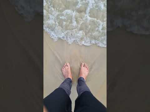 The Cold Evening Waves #shorts #shortvideo #beach #beachlife