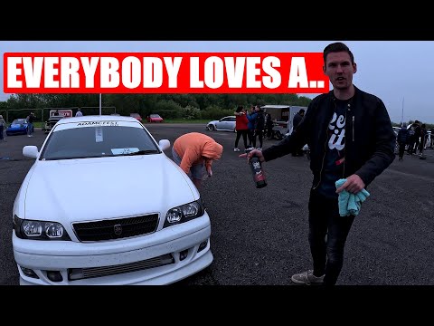 I MET ADAM C AT JAP SHOW LITE 2023 - EVEN THE FLYS LOVE HIS WHITE CHASER!