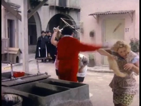 Capulina Chisme Caliente - El Chismoso del Barrio