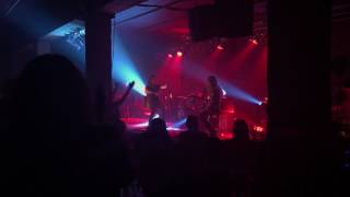 Scott Stapp. Performing Roadhouse Blues