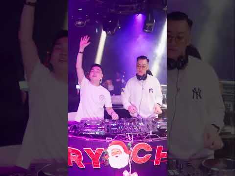 Khóc Remix DJ JOHNNY BI ft MC T BOOM