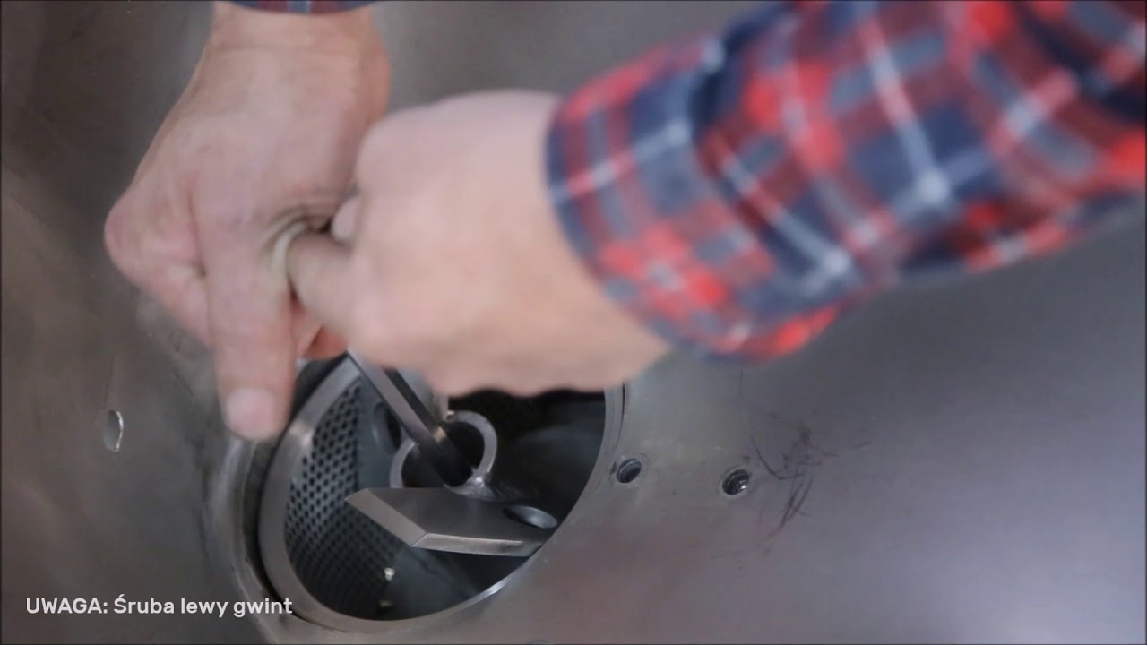 Watch Montaż młynka do bułki tartej w podajniku P1 WILMEX now Montaż młynka do bułki tartej w podajniku P1 WILMEX