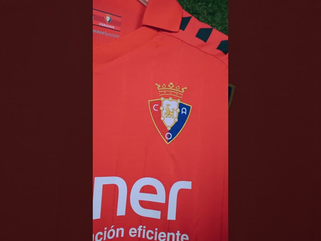 Vídeo relacionado con Macron CA Osasuna 25/26 Home Short Sleeve T-Shirt XL