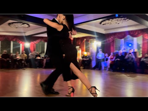 Olga Kyriakou y Daniele Calá - Lo vi en tus ojos/Tipica Victor