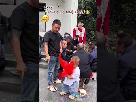 Funny video, haha, this little guy got tricked again. The co-production and editing are just for